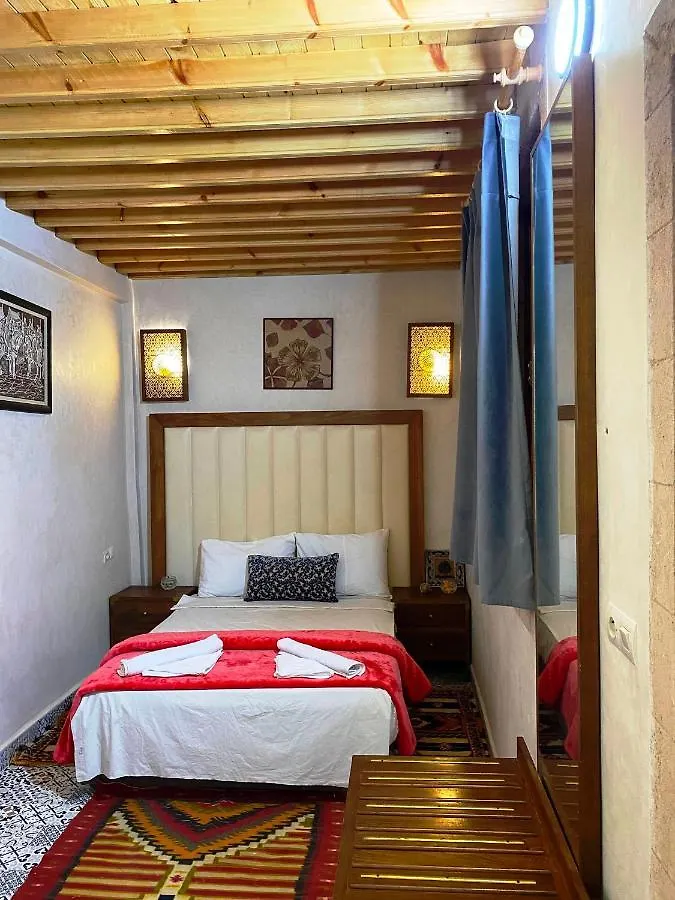 Riad Tamazouzt Essaouira 0*,