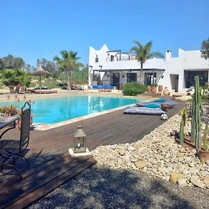  Gasthuis Les Jardins De Silona, Piscine Chauffee